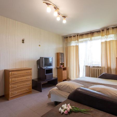 Apartment On 23 Serpnya Charkov Buitenkant foto