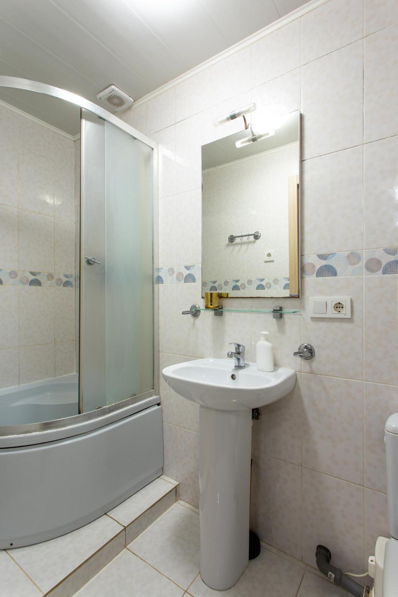 Apartment On 23 Serpnya Charkov Buitenkant foto
